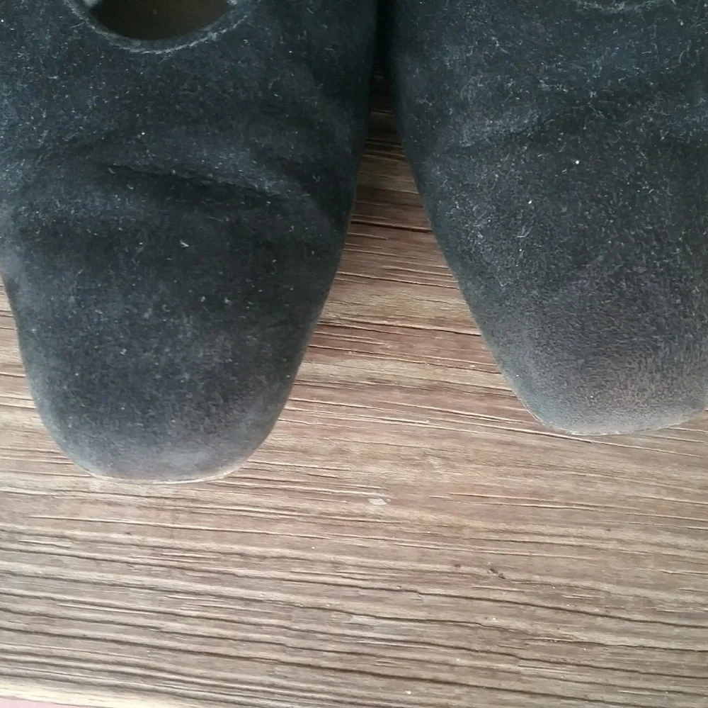 Stuart Weitzman Shoes - Picture 6 of 8